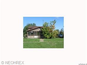 1657 E 34, Lorain, OH 44055 photo 2