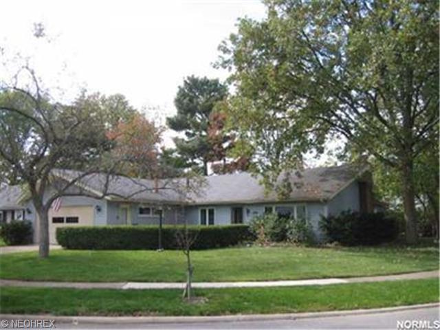 170 Tamarack Dr, Berea, OH 44017 photo 1