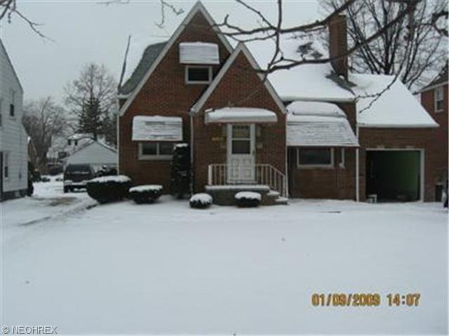 2064 E 226, Euclid, OH 44117 photo 1