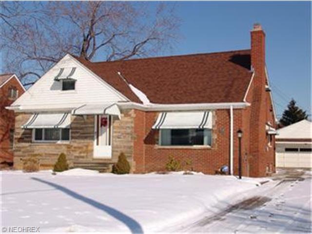 335 E 273rd St, Euclid, OH 44132 photo 1