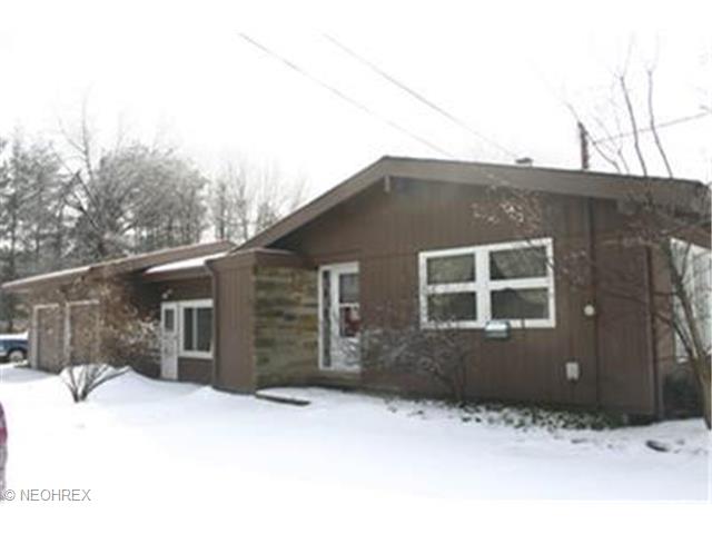8049 Wright Rd, Broadview Heights, OH 44147 photo 1