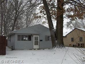 712 Clark St, Elyria, OH 44035 photo 1