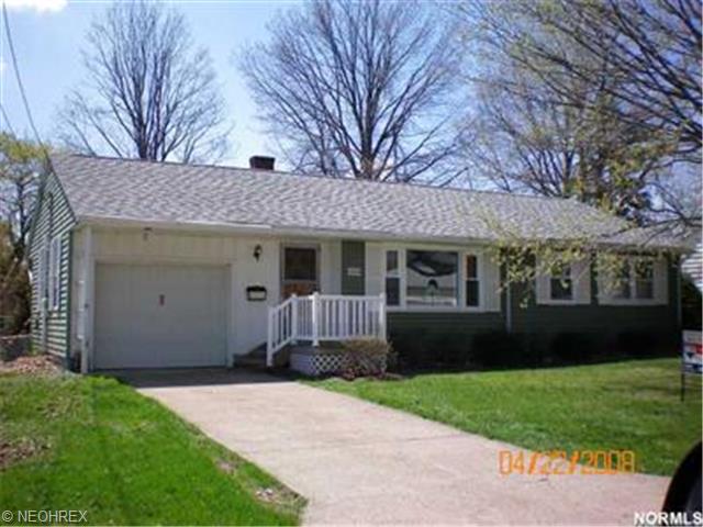 2034 E 40th St, Ashtabula, OH 44004 photo 1
