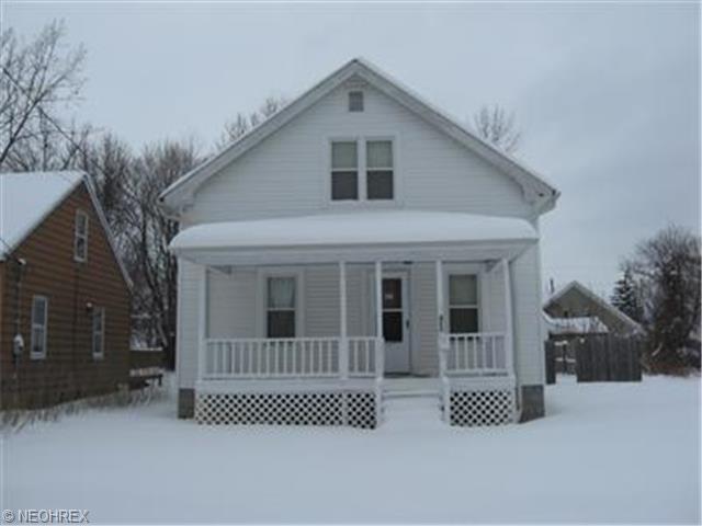 1011 E 34th St, Lorain, OH 44055 photo 1