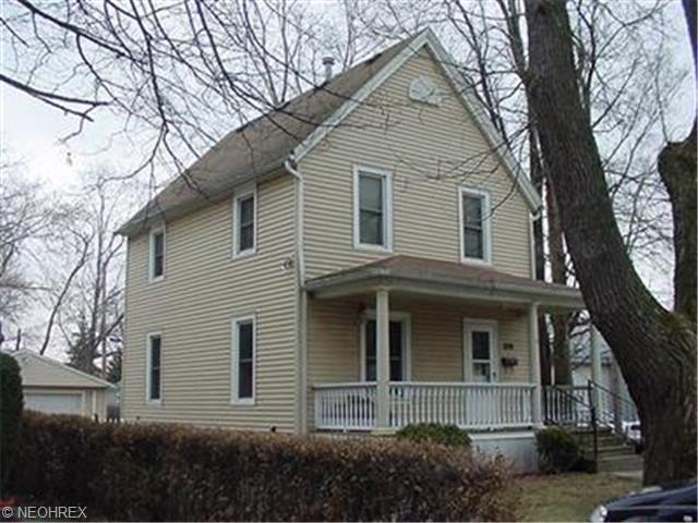 109 Williams St, Elyria, OH 44035 photo 1