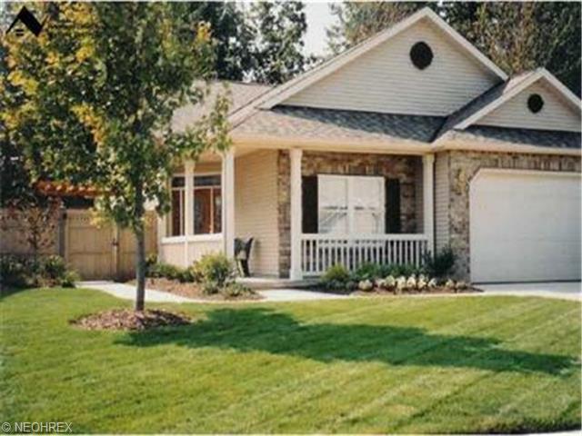 467 Alexis Dr, Elyria, OH 44035 photo 1