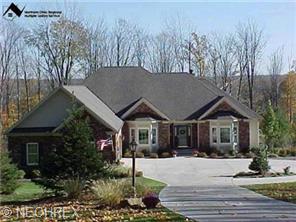 11235 Beechnut Ln, Chardon, OH 44024 photo 2