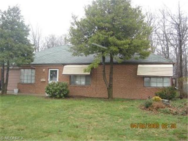531 Walnut Dr, Euclid, OH 44132 photo 1