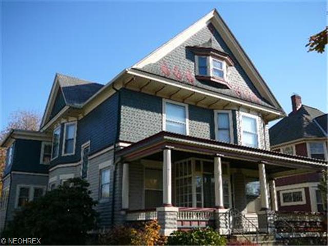 418 West Ave, Elyria, OH 44035 photo 1