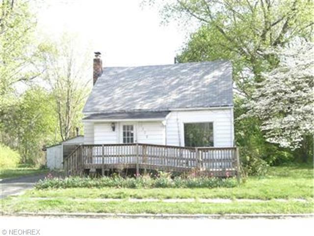 1309 E 49th St, Ashtabula, OH 44004 photo 1