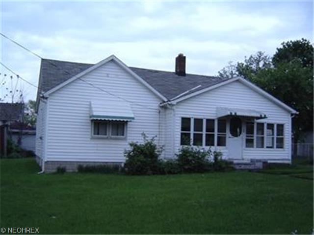 3051 Elyria Ave, Lorain, OH 44055 photo 1
