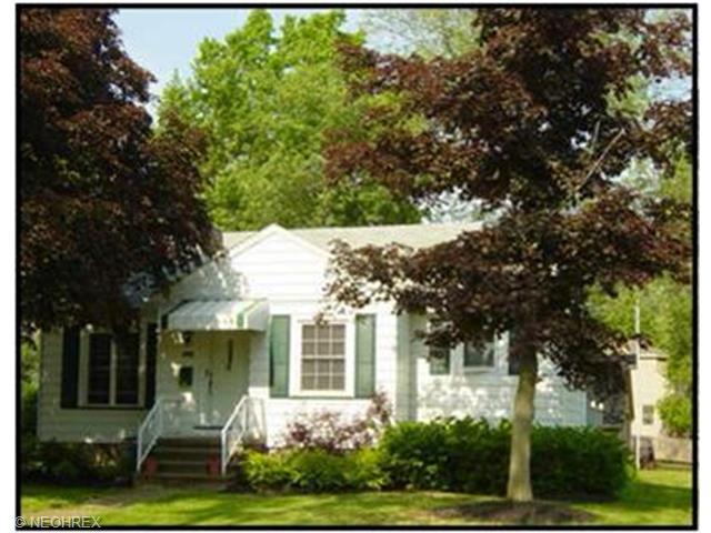 186 Pasadena Ave, Elyria, OH 44035 photo 1