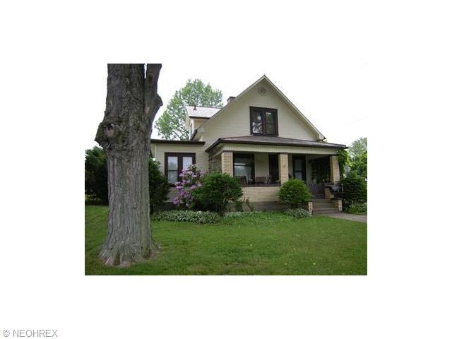 1430 N Walnut St, Dover, OH 44622 photo 1