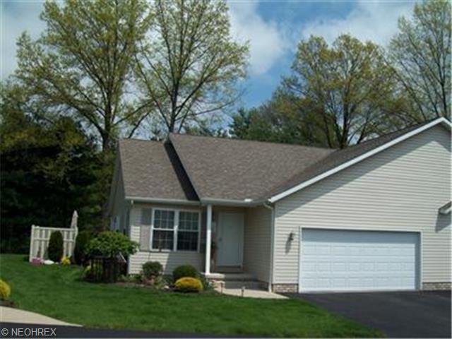124 Aspen Dr, Dover, OH 44622 photo 1