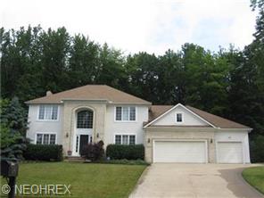 35825 Michael Dr, Solon, OH 44139 photo 1