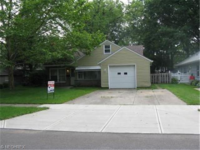150 Edgewood, Berea, OH 44017 photo 1