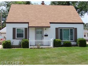 634 E 261st St, Euclid, OH 44132 photo 1