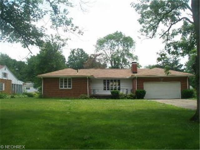 39637 Robert Ln, Elyria, OH 44035 photo 1