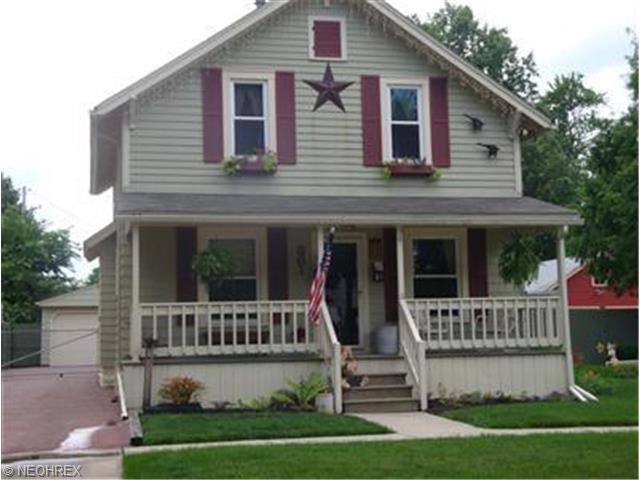 361 Columbus St, Elyria, OH 44035 photo 1
