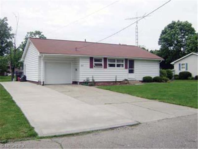 812 Mcdaniel Ave SE, Minerva, OH 44657 photo 1