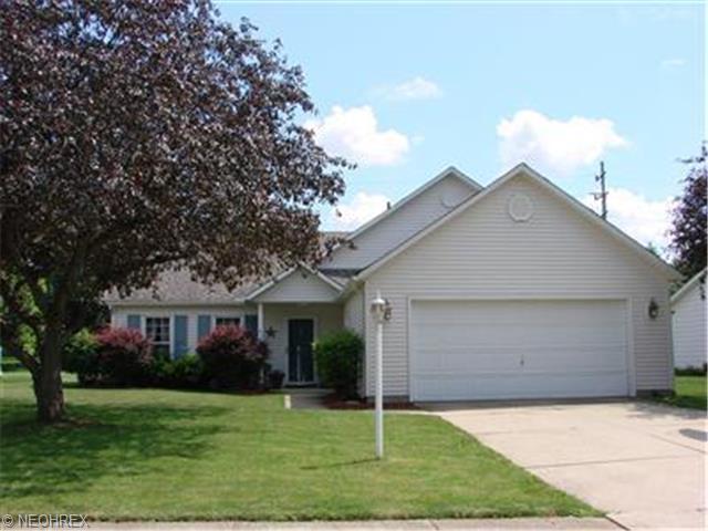 295 Crestview Dr, Elyria, OH 44035 photo 1