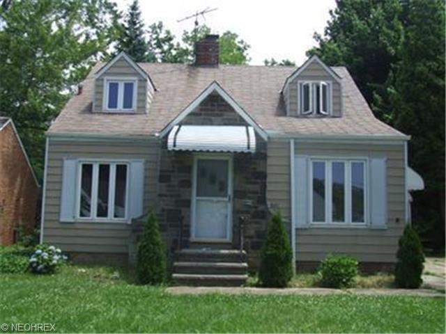 641 E 260th St, Euclid, OH 44132 photo 1