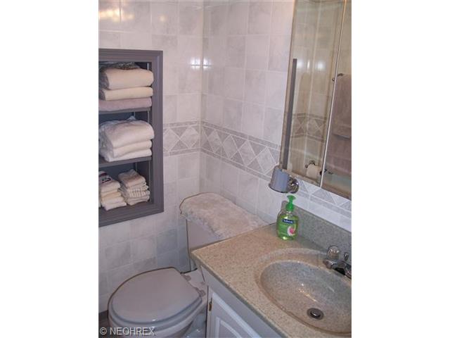 4441 South Ave, Youngstown, OH 44512 photo 8