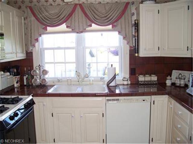 4441 South Ave, Youngstown, OH 44512 photo 2