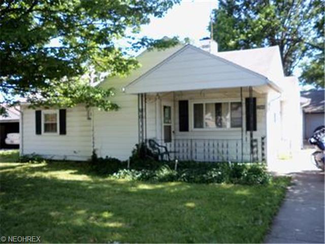 2568 E 39th St, Lorain, OH 44055 photo 1