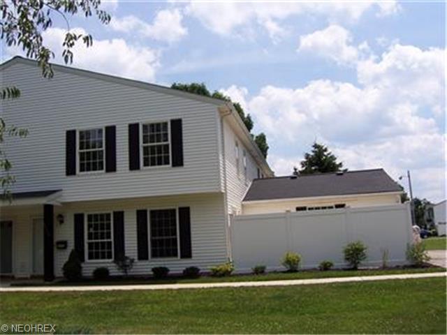6113 Pineview Dr, Madison, OH 44057 photo 1