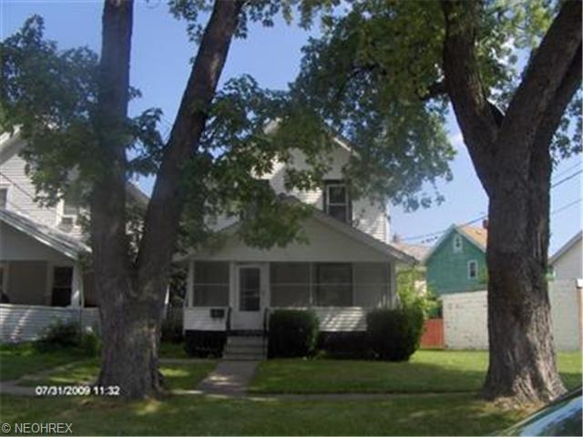 121 Spruce St, Elyria, OH 44035 photo 1