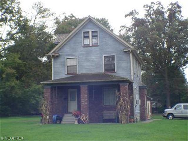 983 W 3rd St, Niles, OH 44446 photo 1