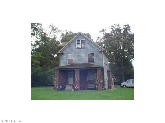 983 W 3rd St, Niles, OH 44446 photo 2