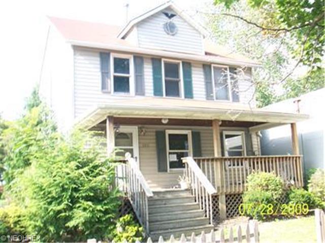 202 Clark St, Elyria, OH 44035 photo 1