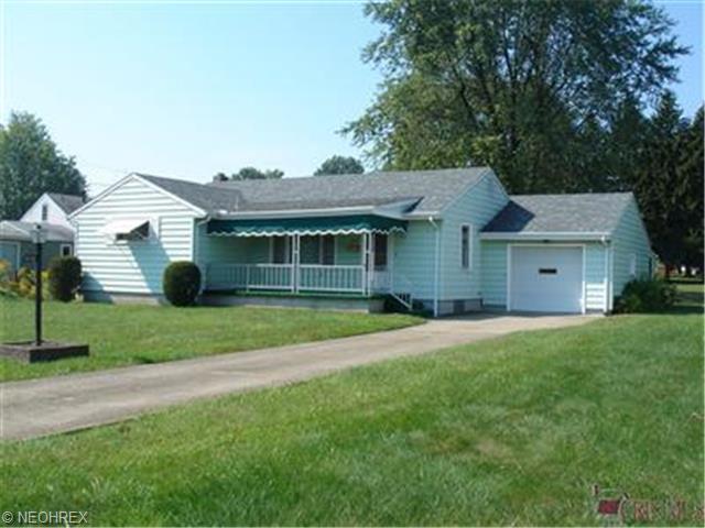 1015 5th St, Struthers, OH 44471 photo 1