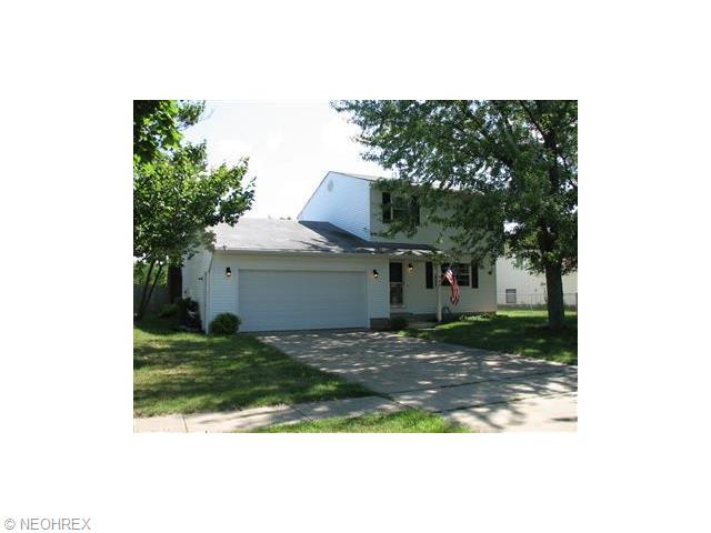 454 Defiance, Elyria, OH 44035 photo 2