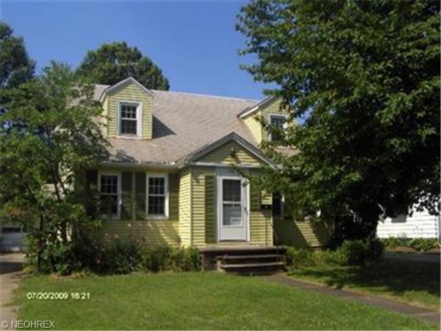 446 Cambridge Ave, Elyria, OH 44035 photo 1