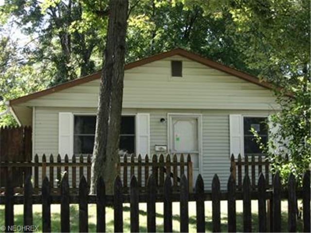 553 Case Ave, Elyria, OH 44035 photo 1