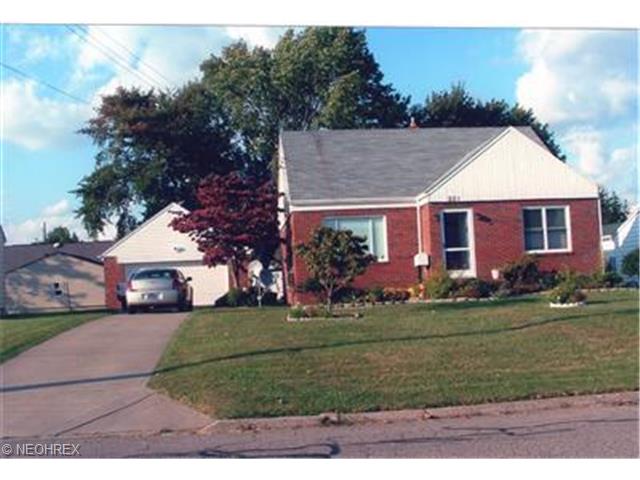 223 Harvey St, Struthers, OH 44471 photo 1