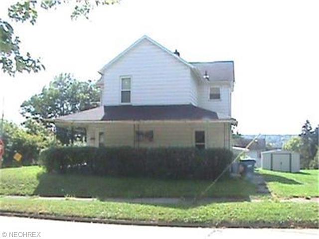 132 N Bridge St, Struthers, OH 44471 photo 1