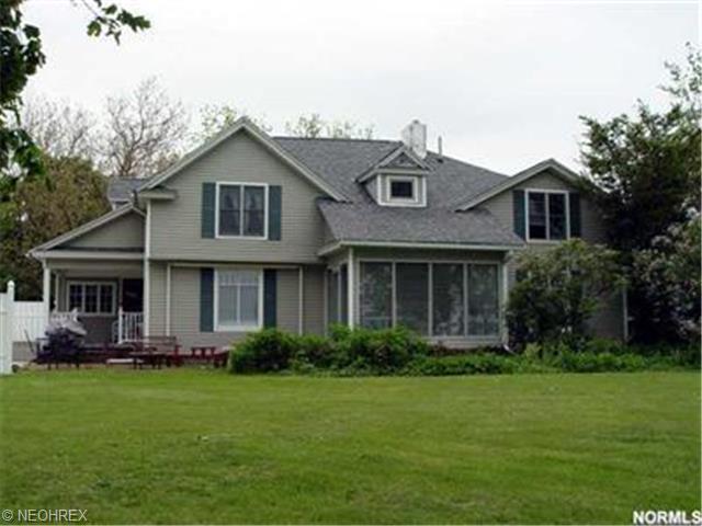 1117 Chestnut Dr, Ashtabula, OH 44004 photo 1