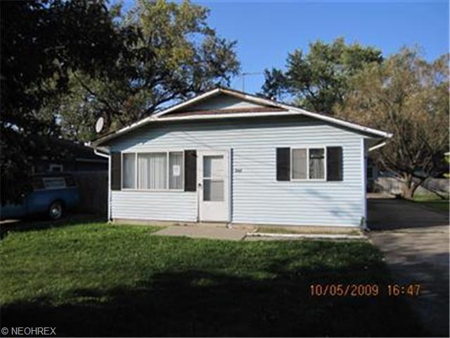 348 Brace Ave, Elyria, OH 44035 photo 1