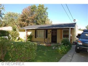 871 Oak St, Elyria, OH 44035 photo 1