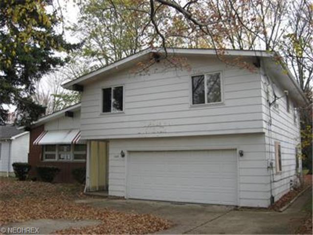 1169 Gulf Rd, Elyria, OH 44035 photo 1