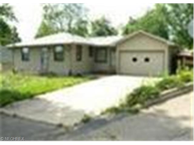 8165 Alfred St, Masury, OH 44438 photo 1