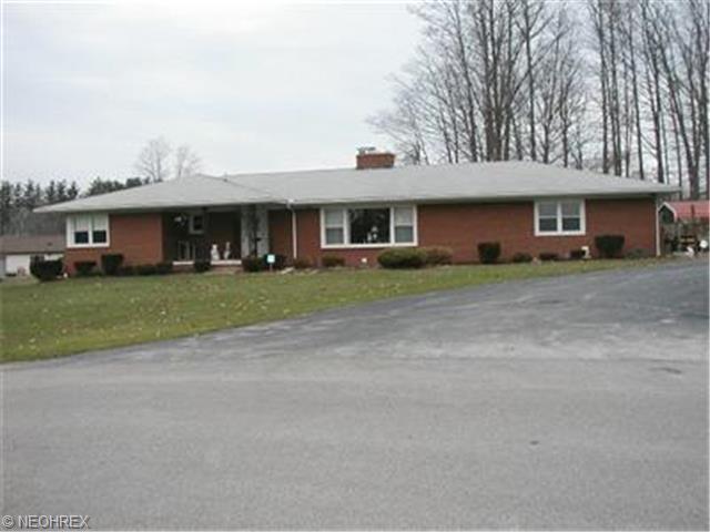 6203 Austin Dr, Ashtabula, OH 44004 photo 1