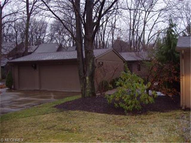 3917 Hilltop Dr, Huron, OH 44839 photo 1