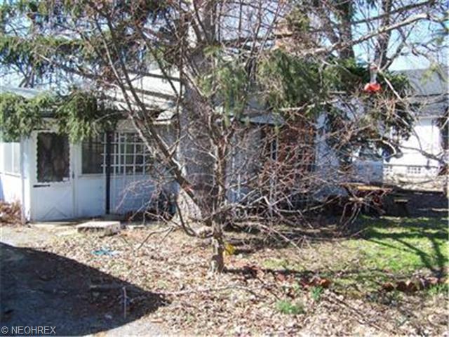 4426 Maple St, Perry, OH 44081 photo 1