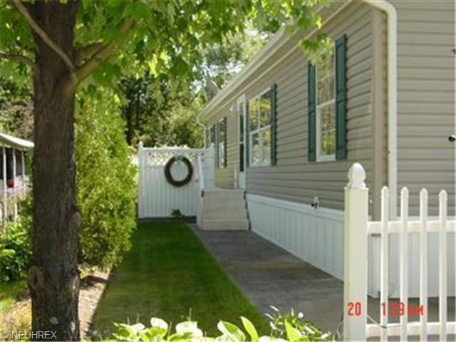 157 Brook, Brookfield, OH 44403 photo 1