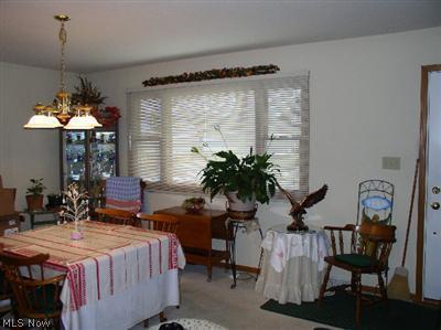 335 Pemberton Dr, Elyria, OH 44035 photo 2